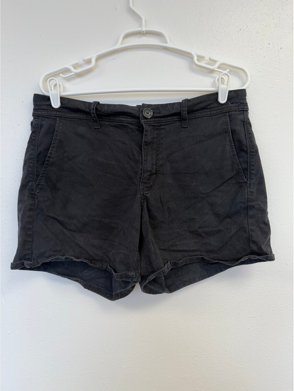 American Eagle Outfitters Black Super Stretch Mid-Rise Shorts